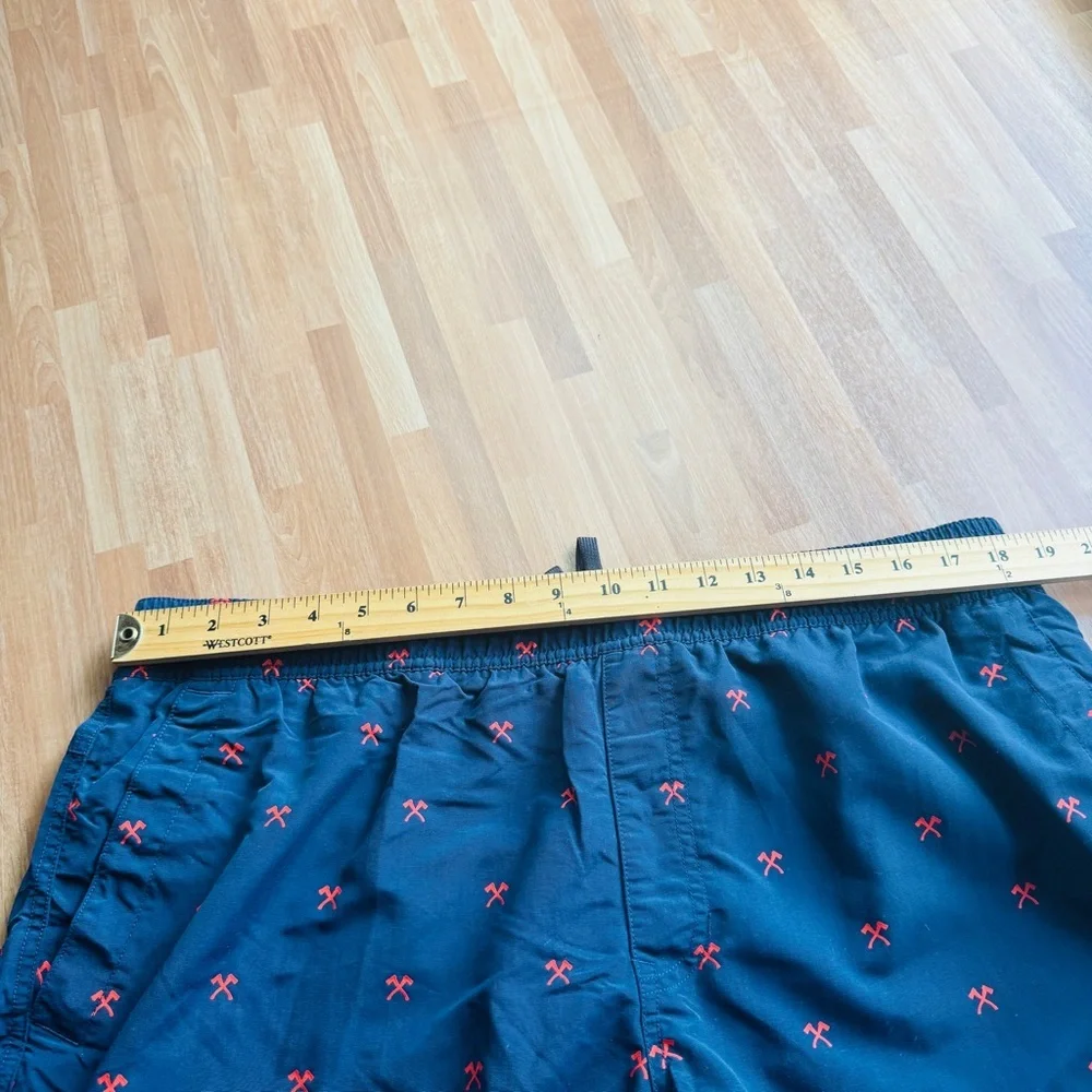 North face men's swim trunks size XL golf theme blue and red